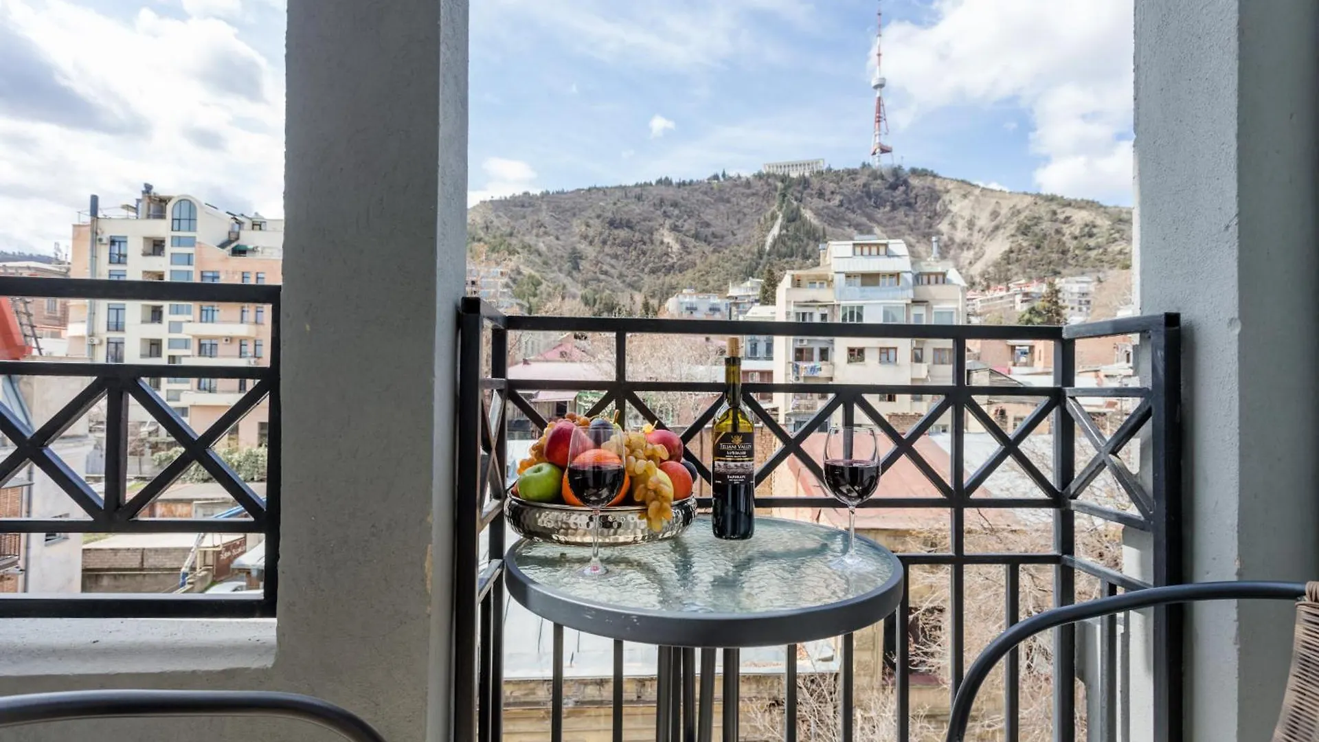 Luxury Apartment For Families Or Group Of Visitors In City Center I Tbilisi