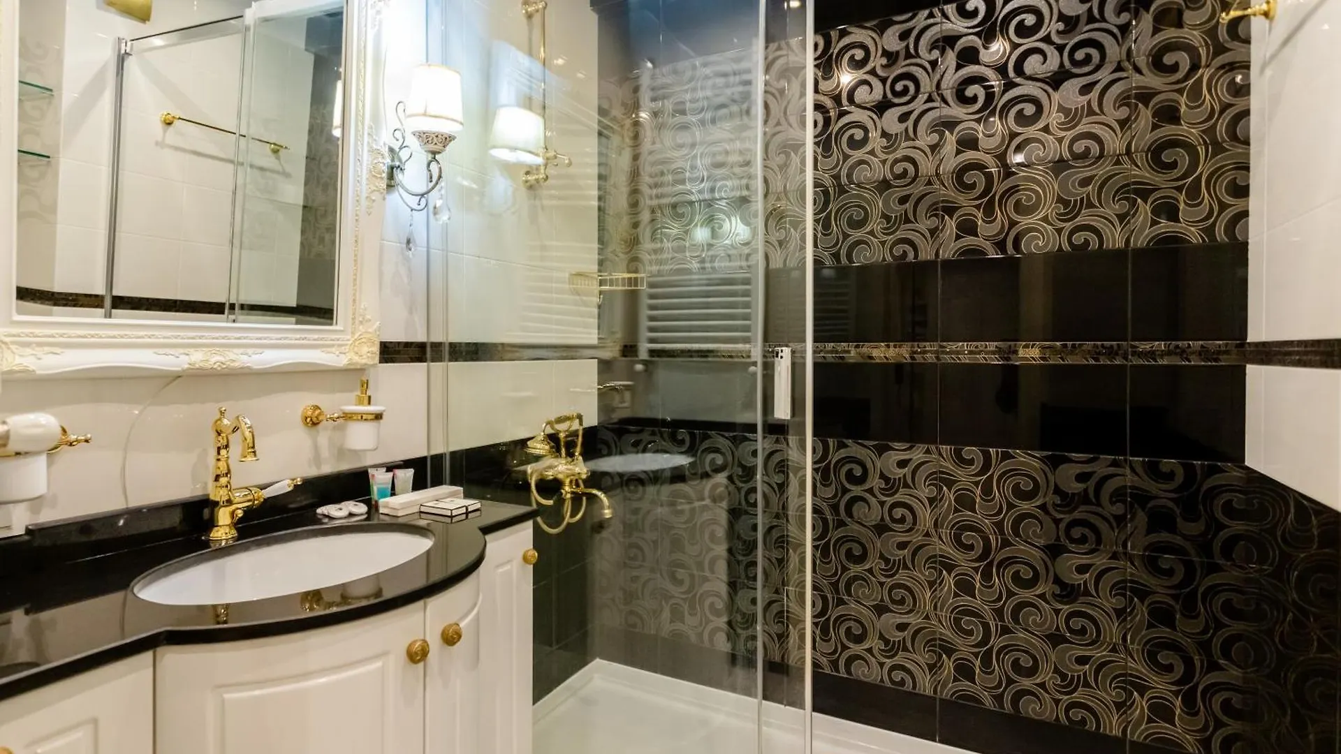 Luxury Apartment For Families Or Group Of Visitors In City Center I 第比利斯 0*,  格鲁吉亚