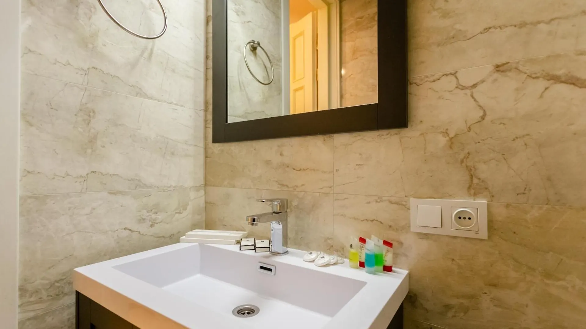 Luxury Apartment For Families Or Group Of Visitors In City Center I 第比利斯